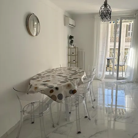 Ebricka Apartment